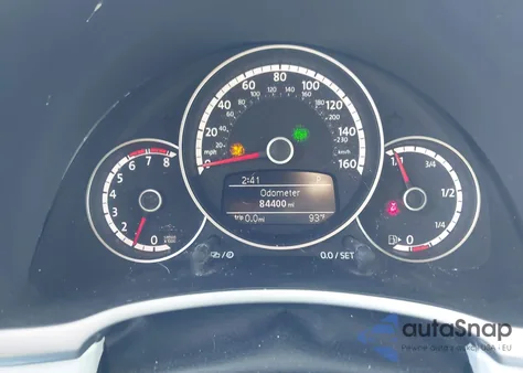 2015 Volkswagen Beetle 1.8T из США, поврежденный, VIN 3VW517AT2FM813220